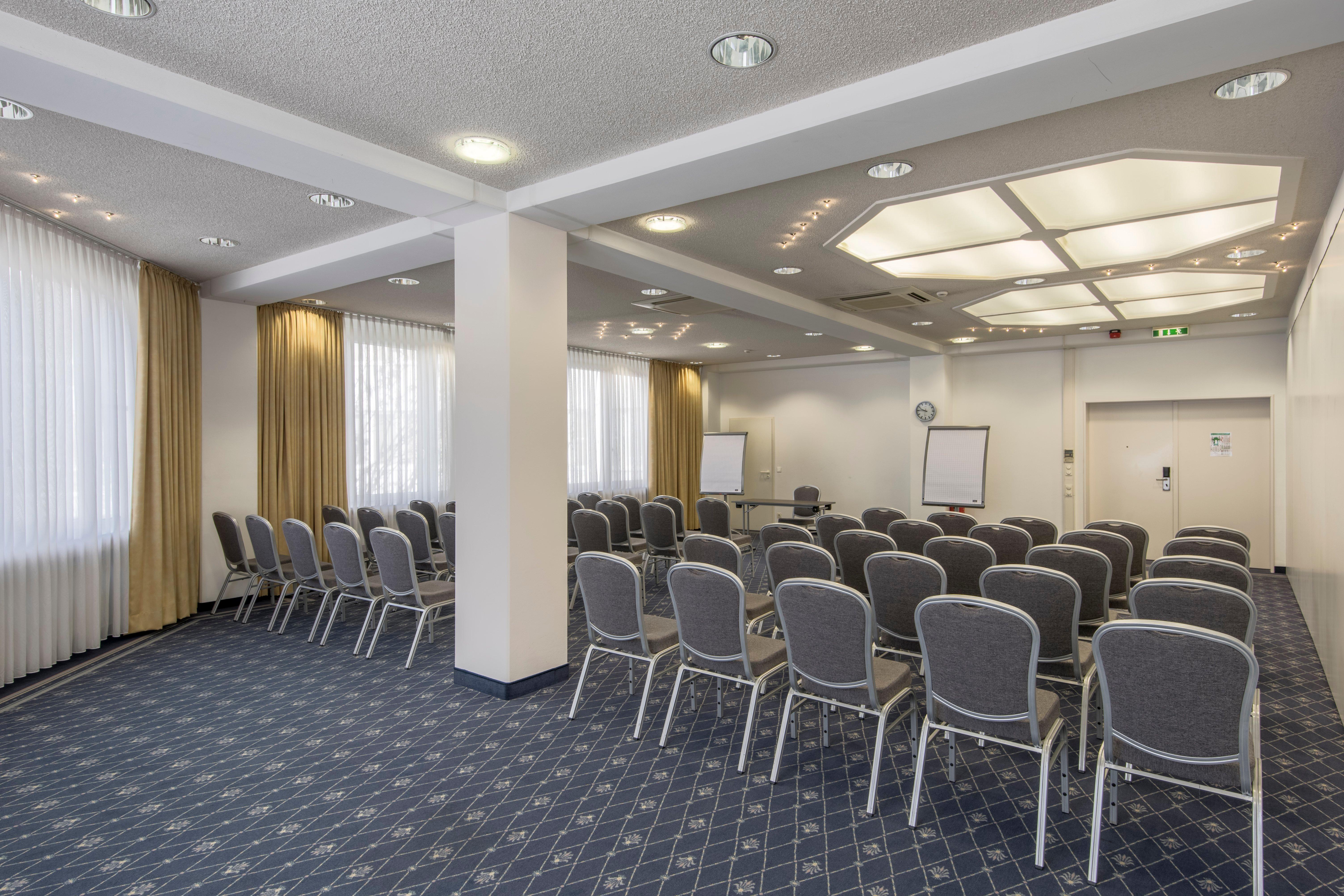 Holiday Inn Munich Unterhaching By Ihg Exteriér fotografie