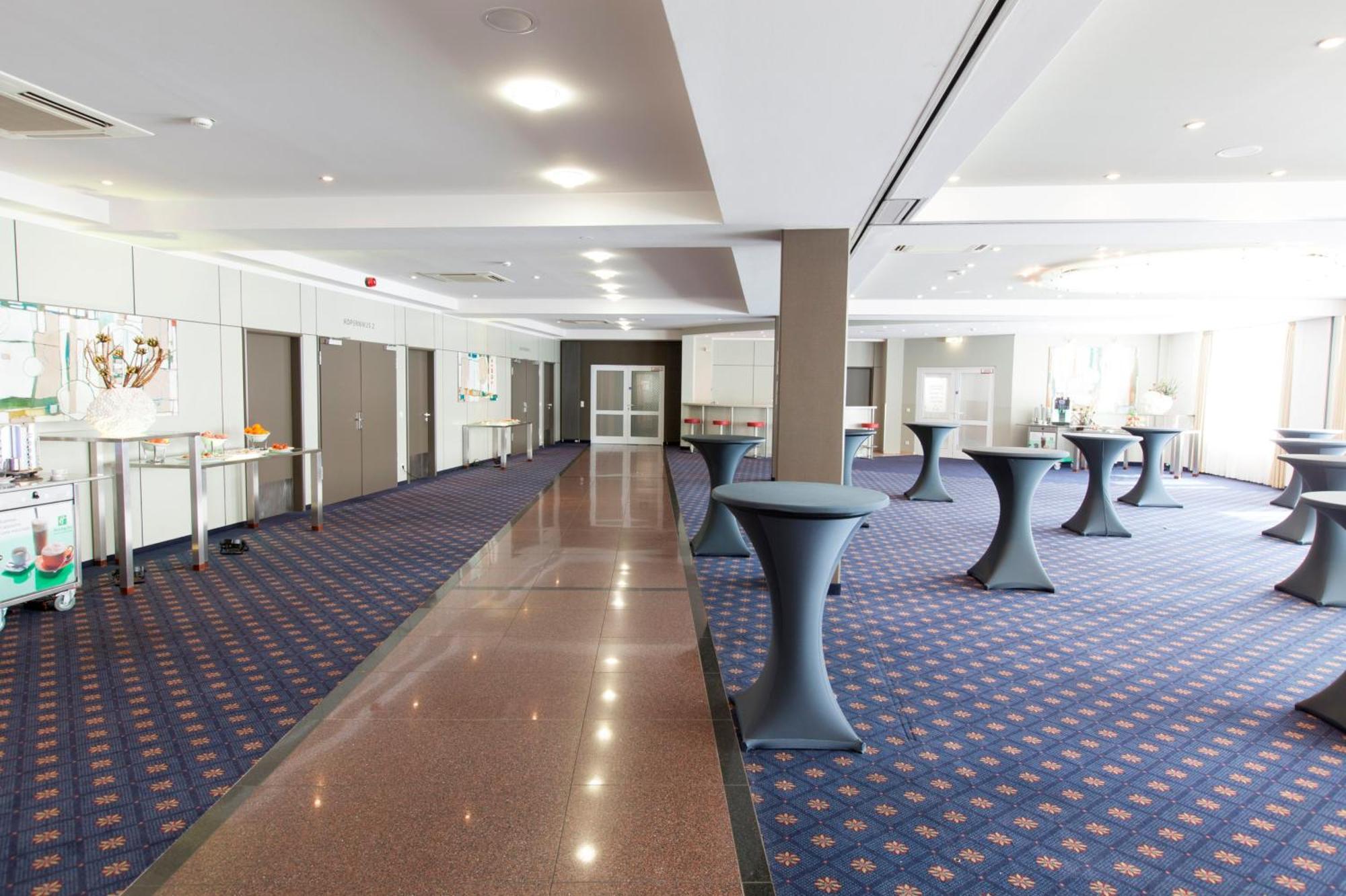 Holiday Inn Munich Unterhaching By Ihg Exteriér fotografie