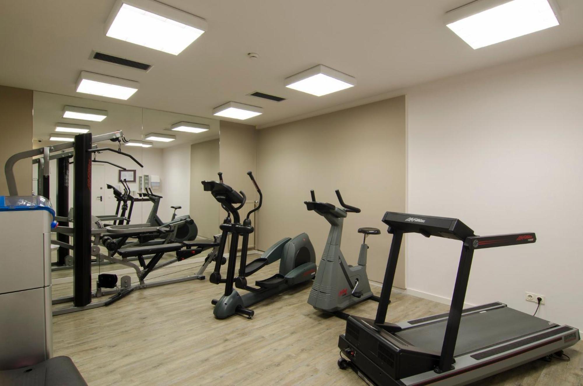 Holiday Inn Munich Unterhaching By Ihg Exteriér fotografie